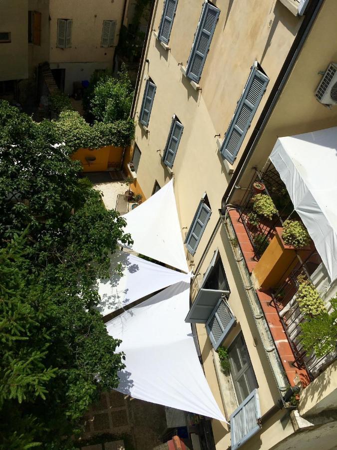 Rubra Apartment